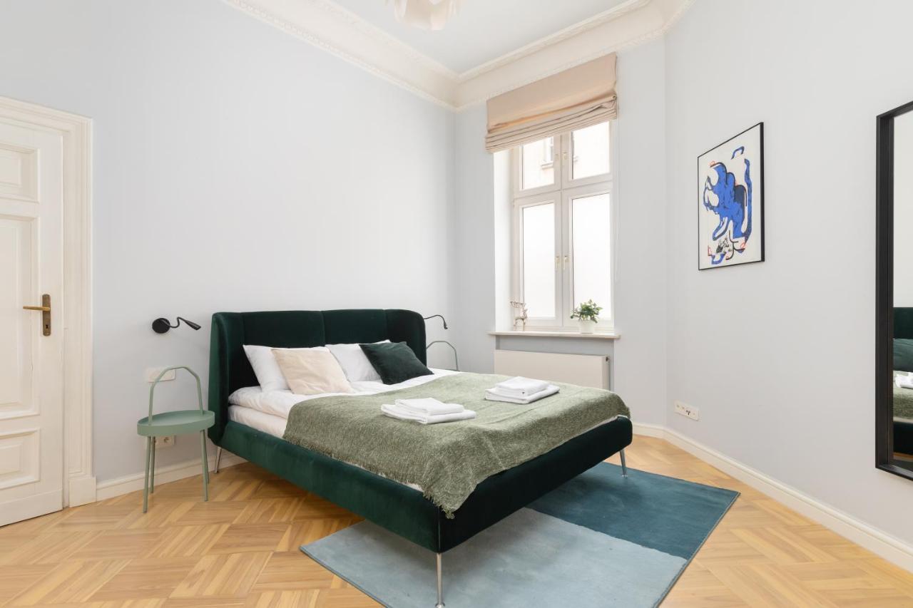 Marszalkowska 58 - Classy Two Bedroom Apartment With Balcony By Noclegi Renters Warszawa Exteriör bild