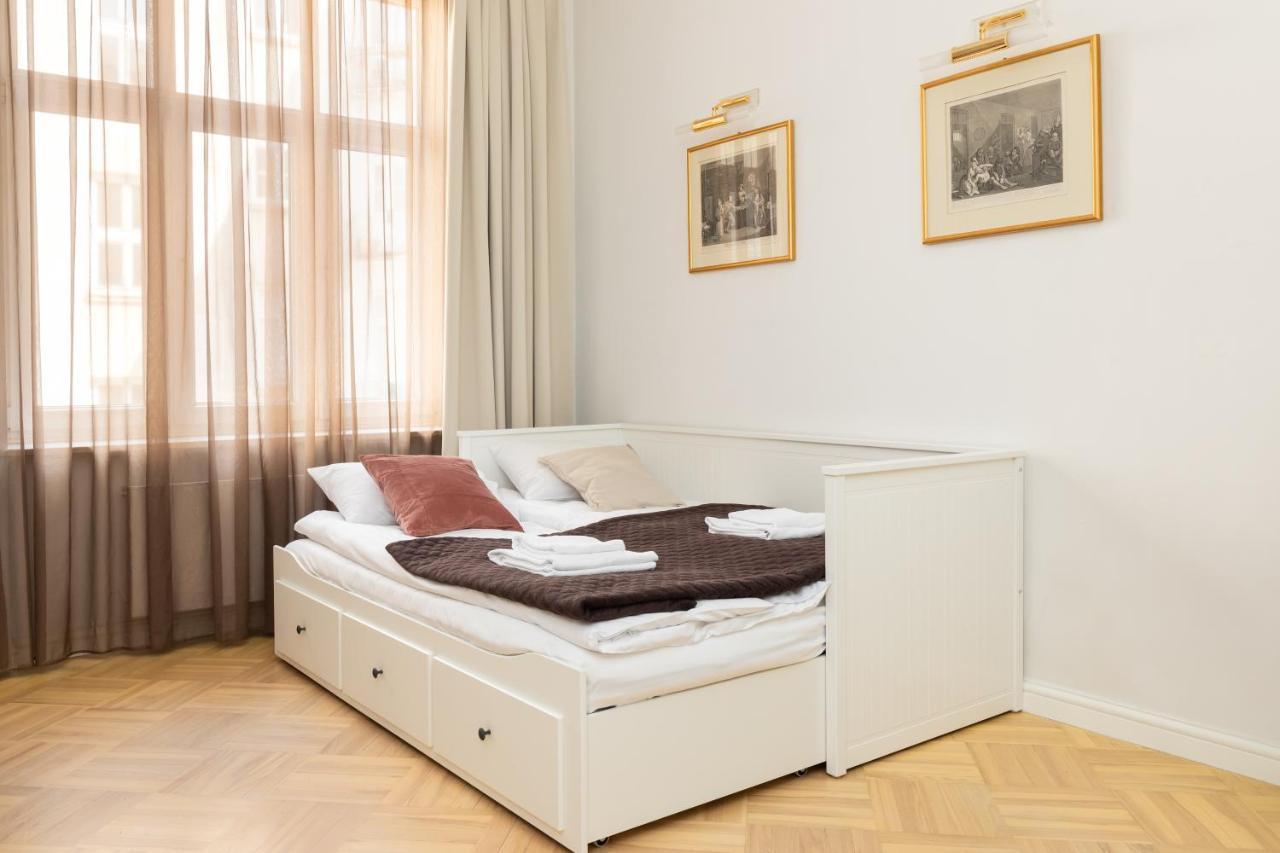 Marszalkowska 58 - Classy Two Bedroom Apartment With Balcony By Noclegi Renters Warszawa Exteriör bild