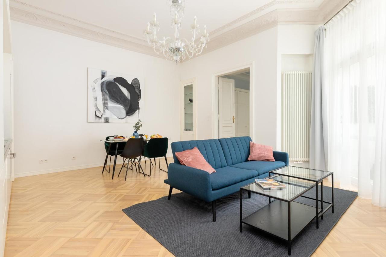Marszalkowska 58 - Classy Two Bedroom Apartment With Balcony By Noclegi Renters Warszawa Exteriör bild